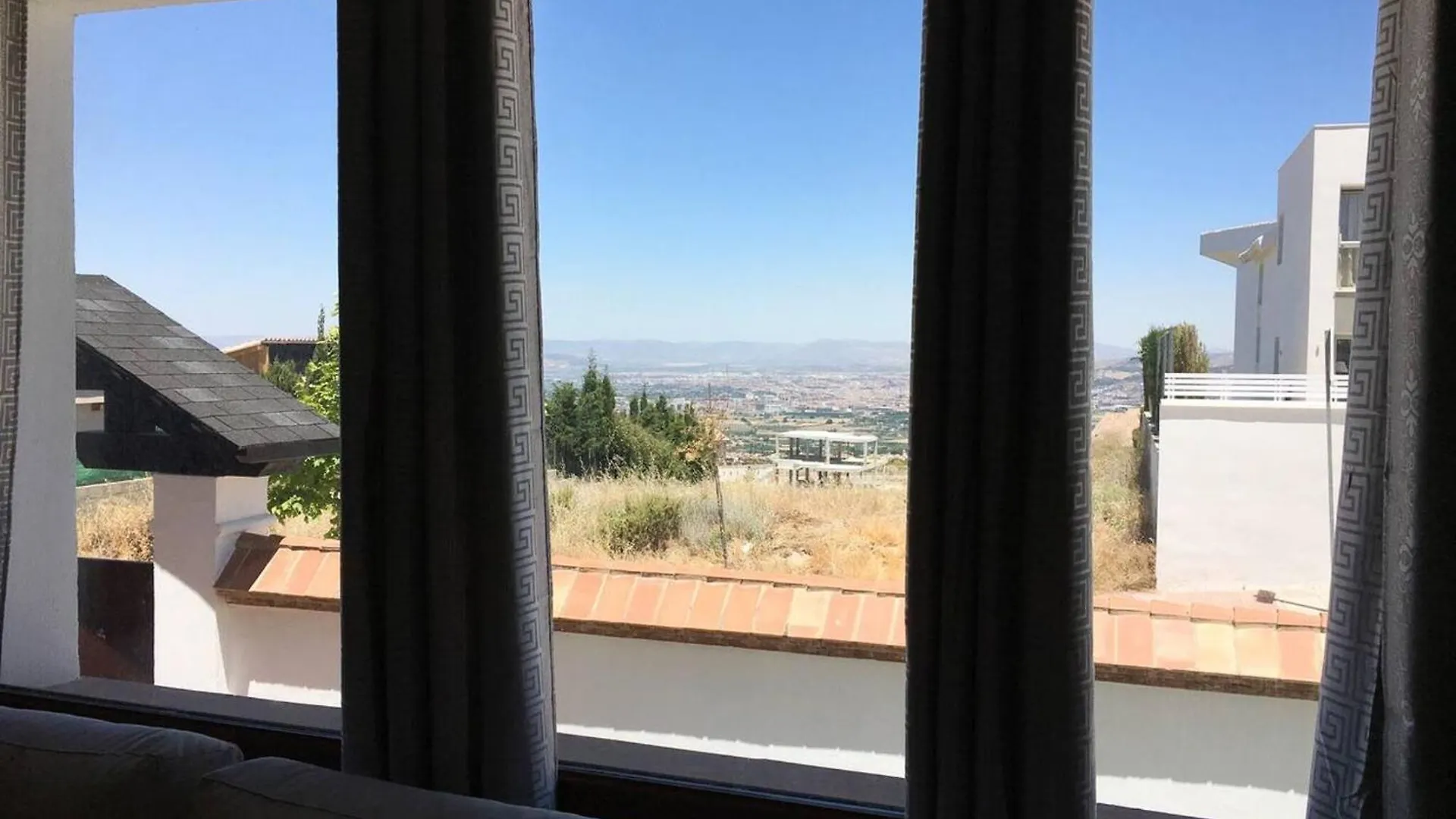 Spacious Villa In Granada With Private Pool And Jacuzzi La Zubia  La Zubia (Granada)
