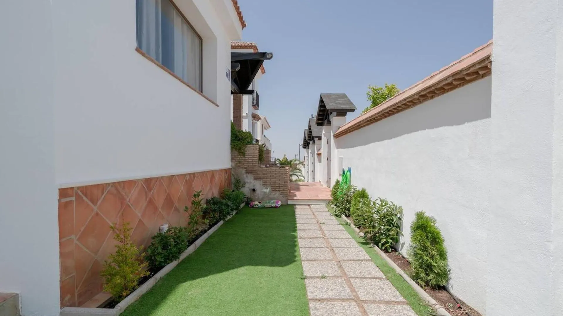 Spacious Villa In Granada With Private Pool And Jacuzzi La Zubia