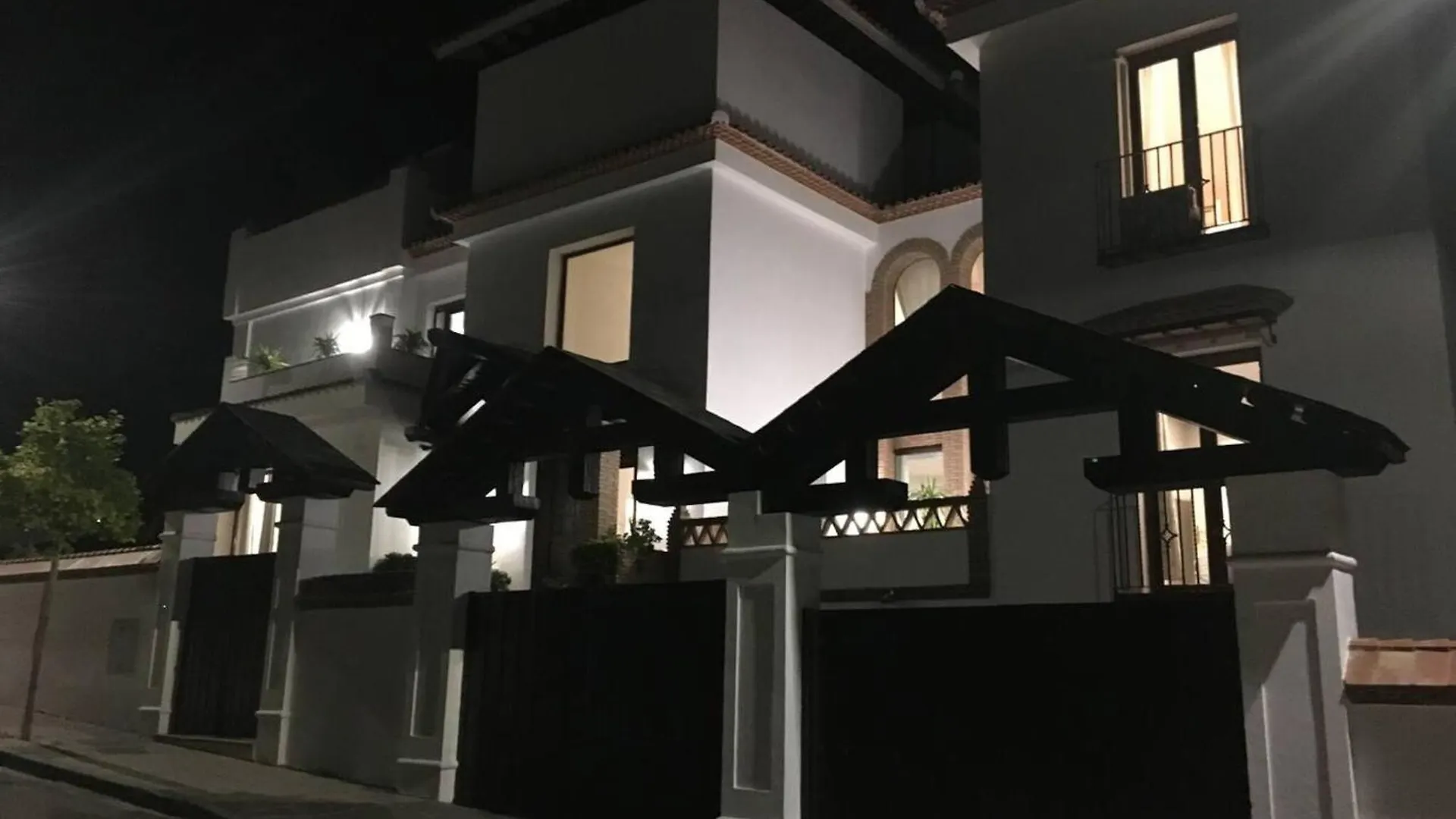 Spacious Villa In Granada With Private Pool And Jacuzzi La Zubia  La Zubia (Granada)