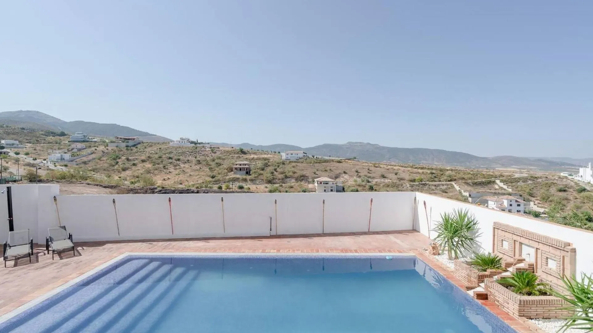 Spacious Villa In Granada With Private Pool And Jacuzzi La Zubia