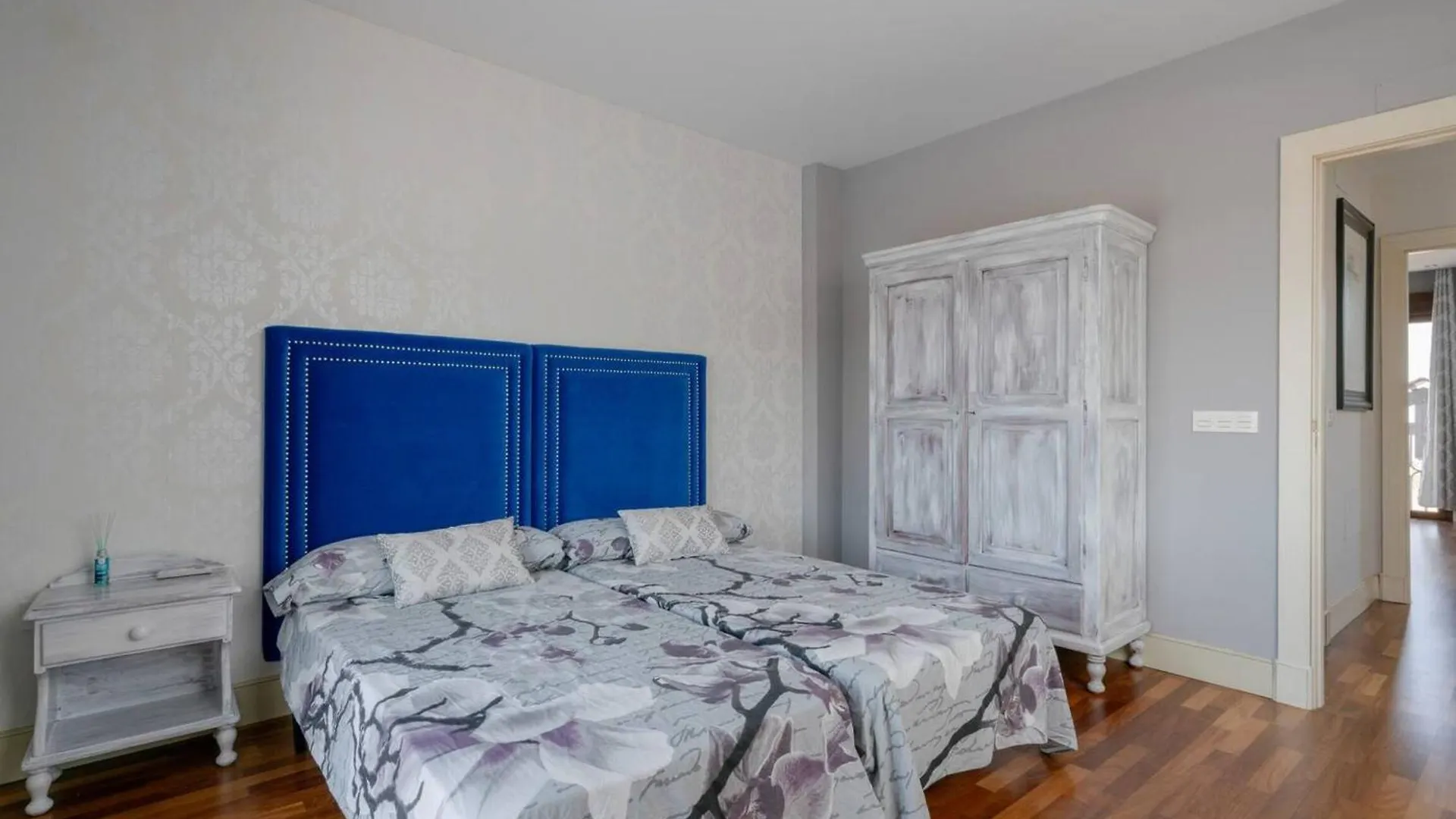 Spacious Villa In Granada With Private Pool And Jacuzzi La Zubia